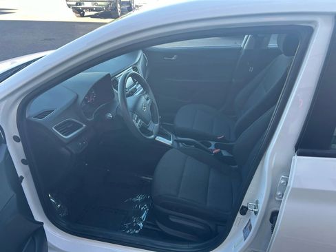 Used 2021 Hyundai Accent SE image 18