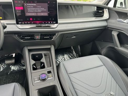 New 2026 Volkswagen Tiguan SE AWD/4WD image 18
