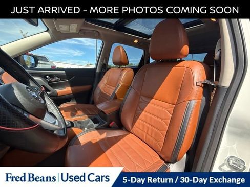 Certified 2019 Nissan Rogue SL w/ Premium Package AWD/4WD image 17