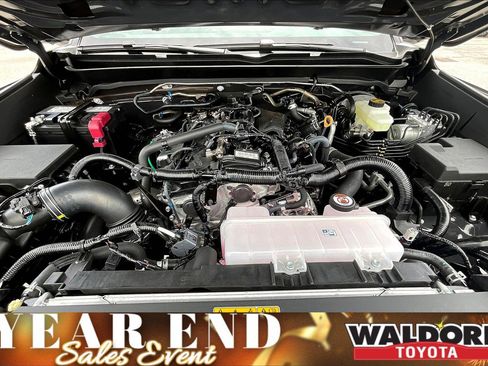 New 2025 Toyota Tacoma TRD Sport image 13