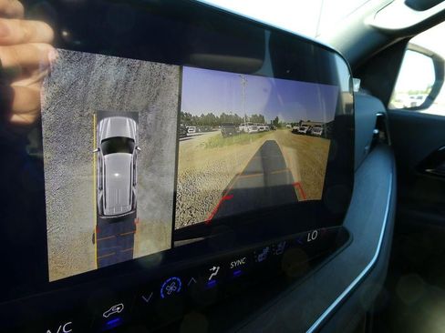 New 2026 Chevrolet Tahoe High Country AWD/4WD image 25