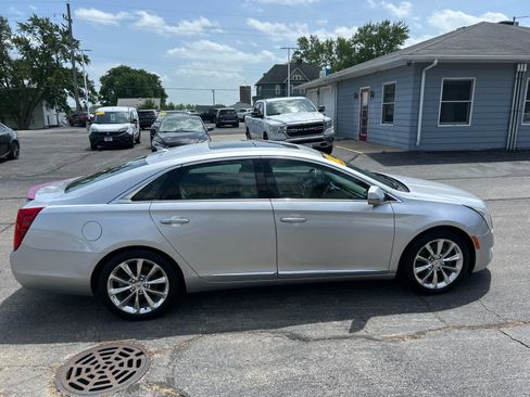 Used 2013 Cadillac XTS Premium AWD/4WD image 4