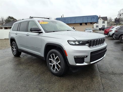 Used 2023 Jeep Grand Cherokee L Limited w/ Trailer Tow Group (B) image 1