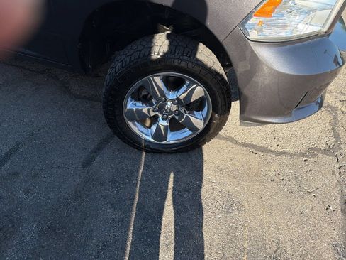 Used 2018 RAM 1500 Express w/ Express Value Package AWD/4WD image 26