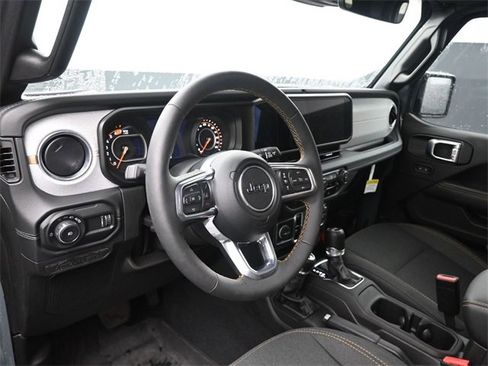 Used 2024 Jeep Wrangler Sahara w/ Technology Group image 31