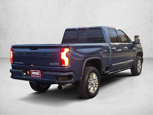 Used 2025 Chevrolet Silverado 2500 High Country w/ Technology Package image 5