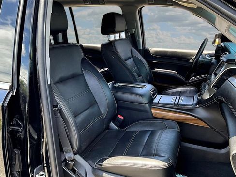 Used 2019 GMC Yukon XL Denali RWD image 28