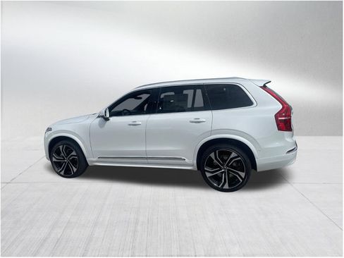 New 2025 Volvo XC90 B6 Ultra w/ Lounge Package image 2