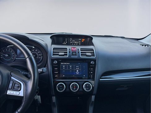 Used 2018 Subaru Forester 2.5i Premium image 11
