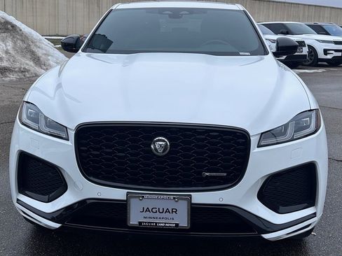 Used 2025 Jaguar F-PACE R-Dynamic S image 2