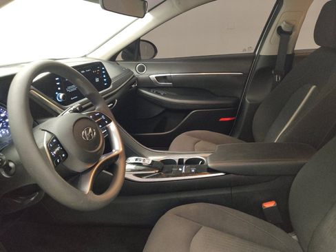 Used 2023 Hyundai Sonata SEL w/ Preferred Accessory Package image 17