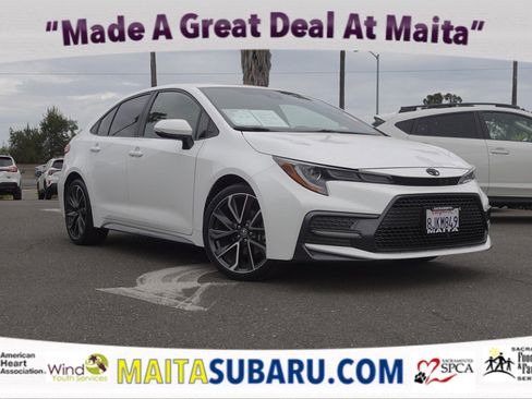 Used 2020 Toyota Corolla SE image 1