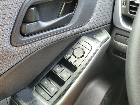Used 2023 Nissan Rogue S FWD image 21