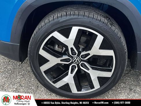 Used 2023 Volkswagen Taos SEL AWD/4WD image 8