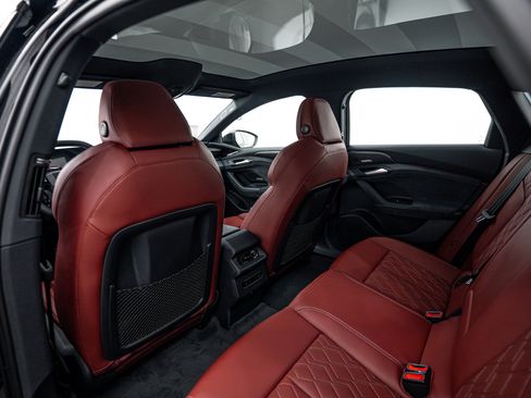 New 2025 Audi S6 e-tron Premium Plus image 19