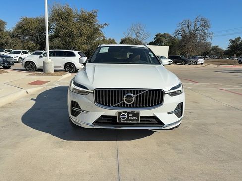 Certified 2023 Volvo XC60 B5 Plus image 9