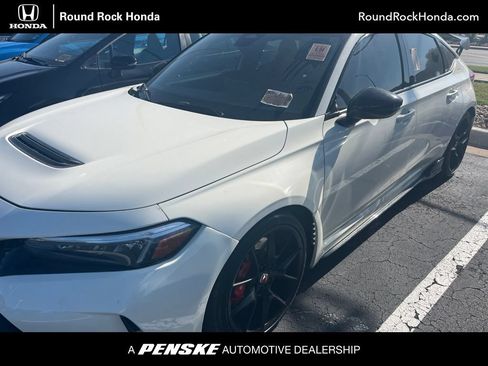 Used 2023 Honda Civic Type R image 1