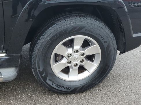 Used 2010 Toyota 4Runner SR5 image 6