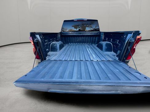 Used 2020 Chevrolet Silverado 1500 Custom w/ Custom Value Package AWD/4WD image 28
