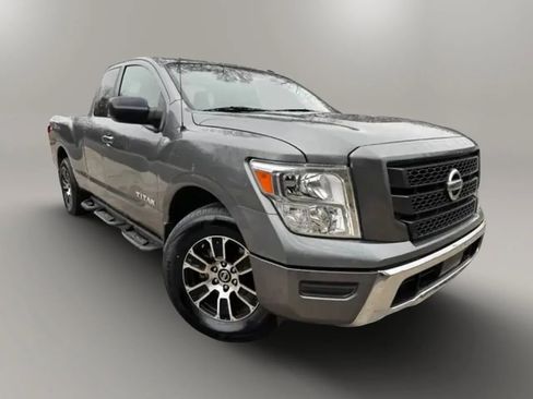 Used 2021 Nissan Titan SV w/ Accessory Utility Package RWD image 5