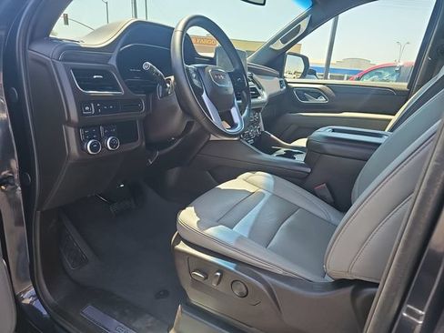 Certified 2024 GMC Yukon XL SLT AWD/4WD image 8