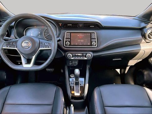 Used 2019 Nissan Kicks SR w/ SR Premium Package FWD image 13
