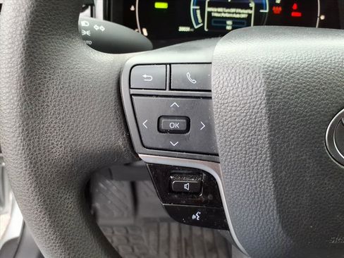 Certified 2025 Toyota Camry LE image 30