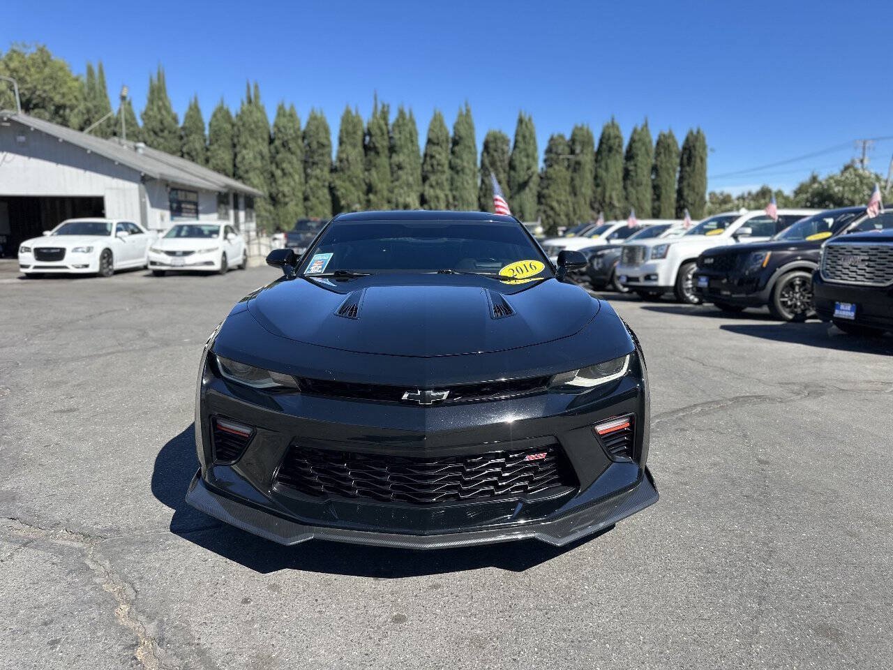 Used 2016 Chevrolet Camaro SS RWD image 2