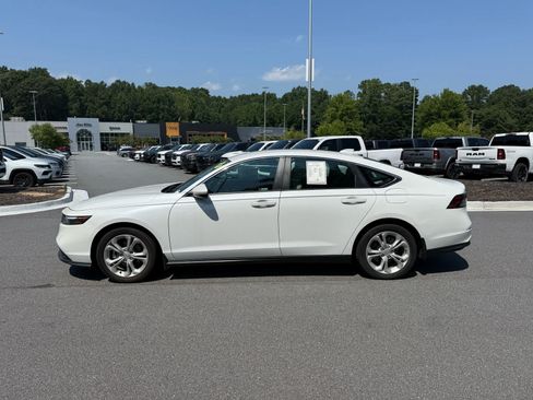Used 2023 Honda Accord LX image 2