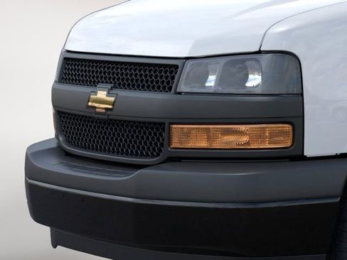 New 2026 Chevrolet Express 2500 image 13