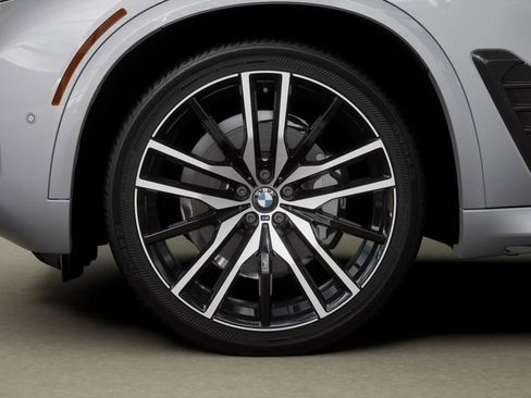 Used 2026 BMW X5 sDrive40i w/ M Sport Package RWD image 33