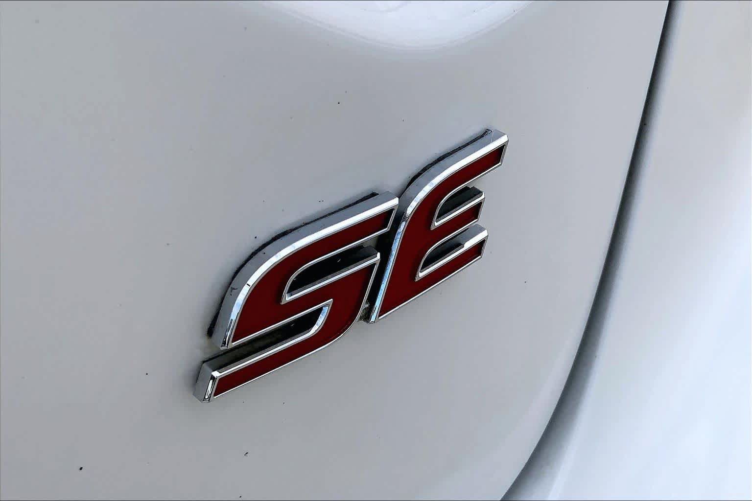 Used 2021 Toyota Corolla SE FWD image 9