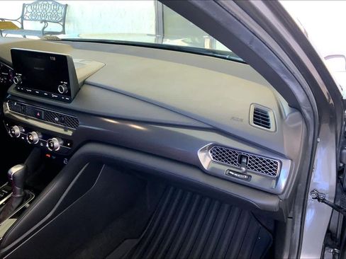 Used 2024 Acura Integra A-Spec image 18