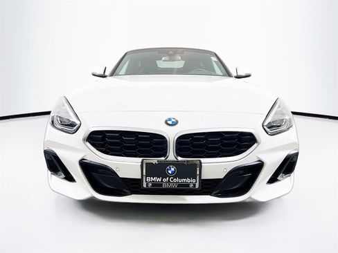Used 2025 BMW Z4 sDrive30i image 2