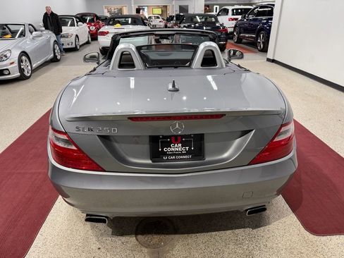 Used 2013 Mercedes-Benz SLK 250 image 10
