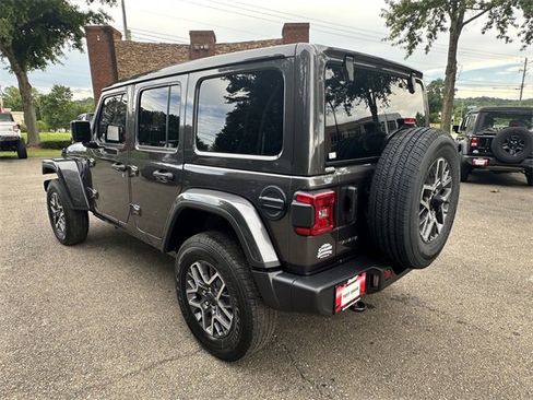 New 2025 Jeep Wrangler Sahara image 3