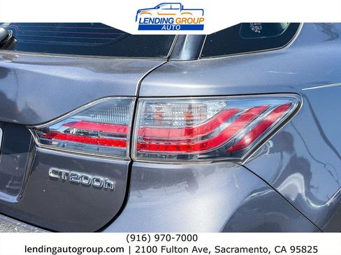 Used 2012 Lexus CT 200h Premium FWD image 7