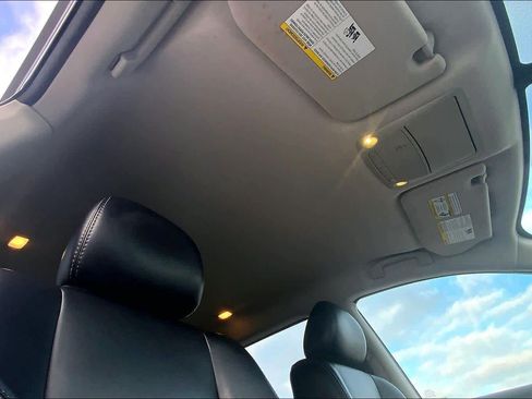 Used 2020 Nissan Pathfinder SL image 13