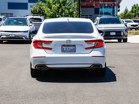 Used 2019 Honda Accord Sport image 4