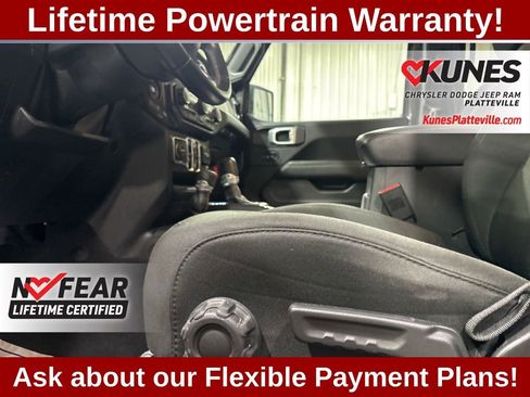 Used 2019 Jeep Wrangler Unlimited Sahara w/ Safety Group AWD/4WD image 23