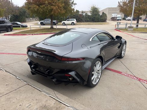 Used 2019 Aston Martin V8 Vantage Coupe image 8