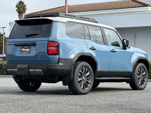 New 2026 Toyota Land Cruiser image 4