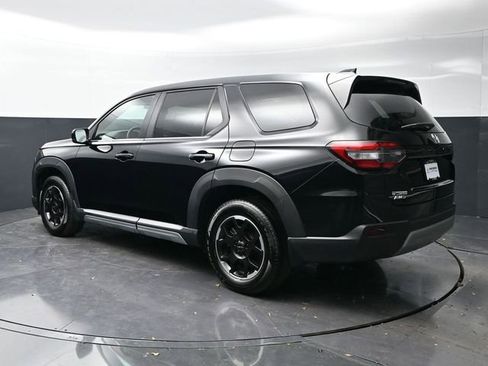 Certified 2025 Honda Pilot EX-L image 7