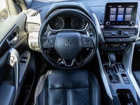 Used 2023 Mitsubishi Eclipse Cross SE image 19