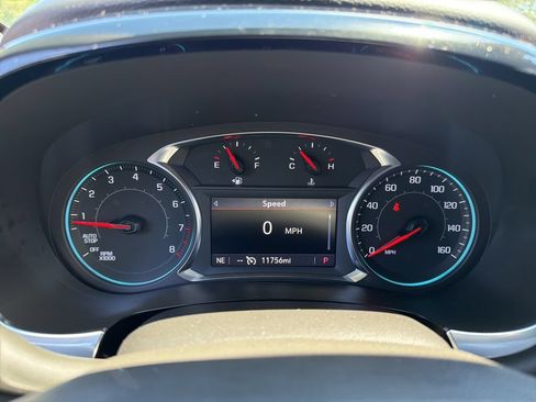 Used 2023 Chevrolet Traverse LT AWD/4WD image 9