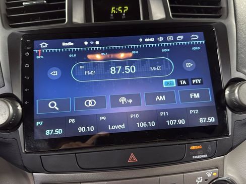 Used 2011 Toyota Highlander 2WD image 19