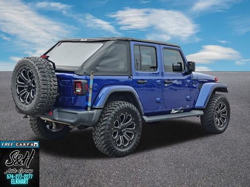 Used 2020 Jeep Wrangler Unlimited Sahara w/ Uconnect 4C Nav & Sound Group AWD/4WD image 15
