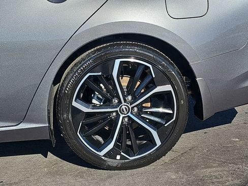 Used 2024 Nissan Altima 2.5 SR w/ SR Premium Package image 37