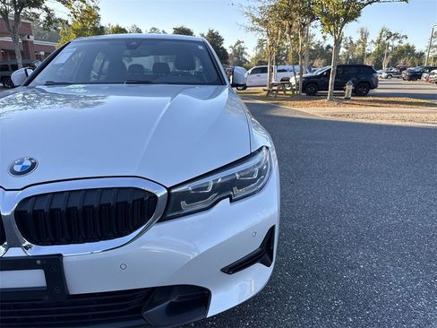 Used 2022 BMW 330i Sedan image 9