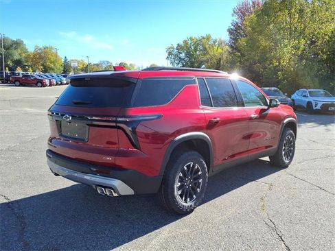 New 2026 Chevrolet Traverse Z71 w/ Enhanced Driving Package image 3